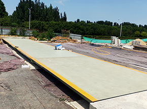 山東新合源熱傳輸科技100噸地磅